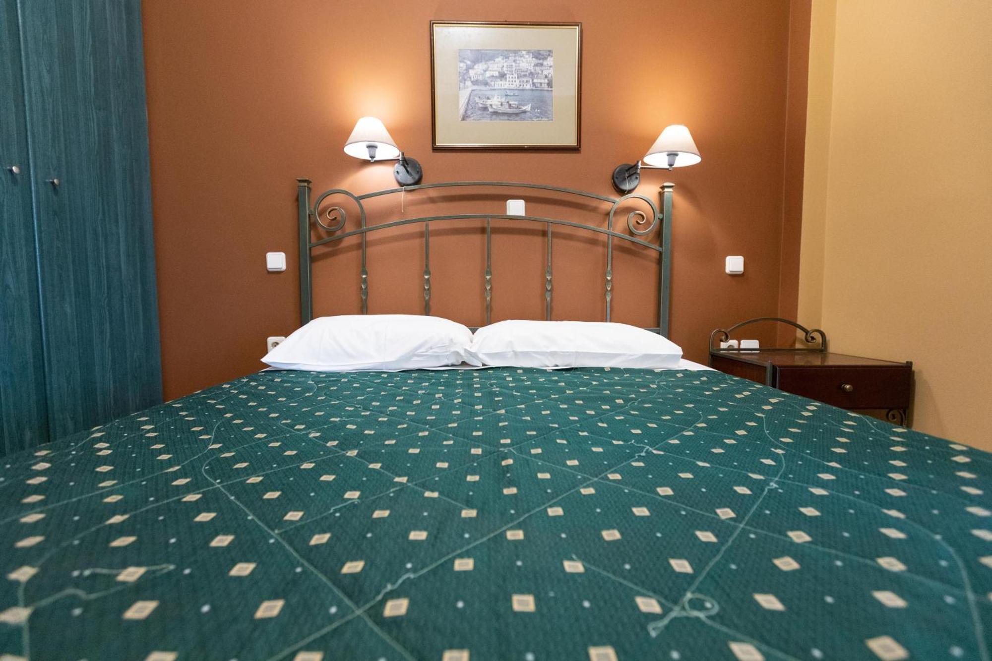 Amfitrion Apartment Gythio Ngoại thất bức ảnh